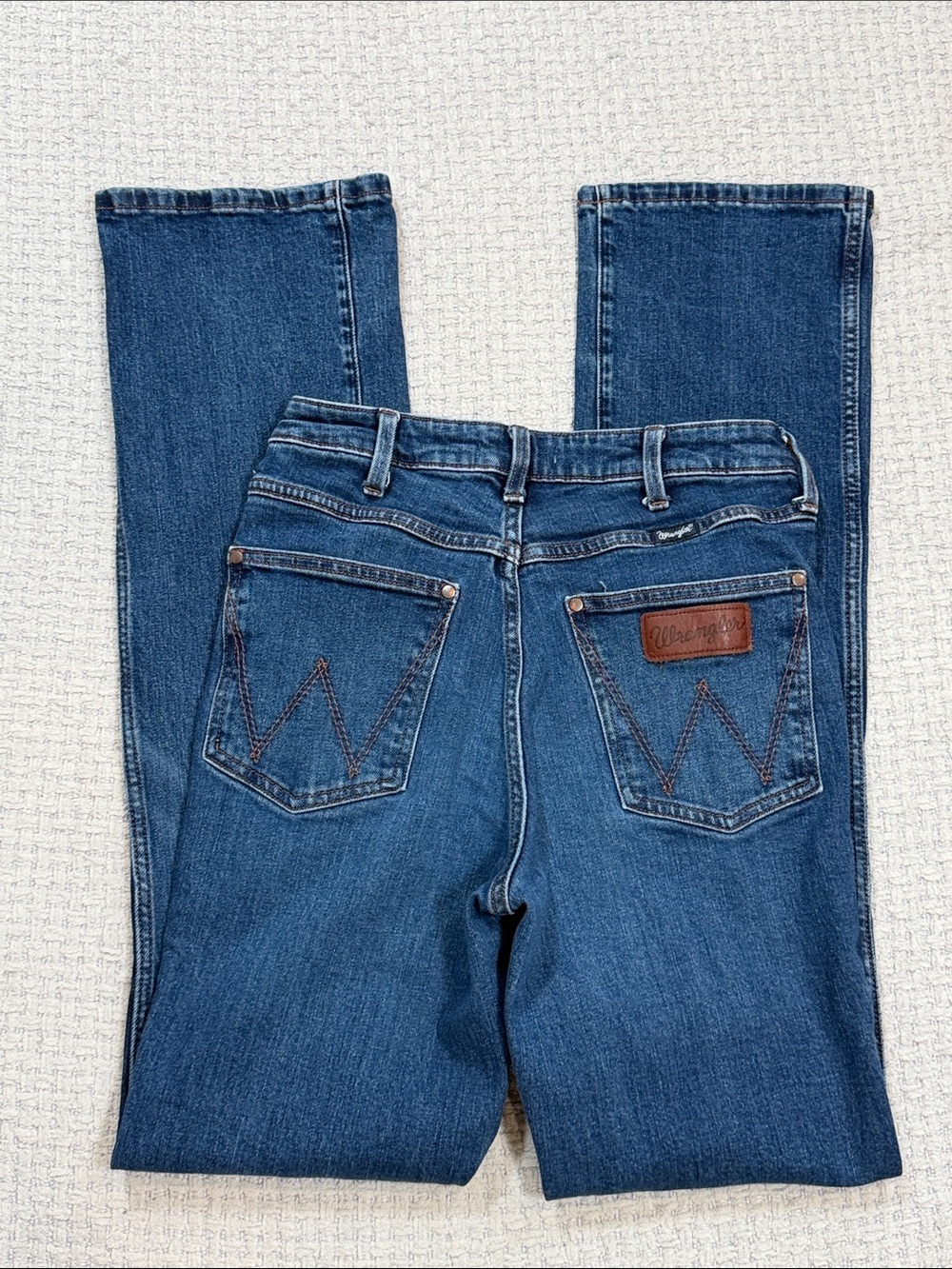 Wrangler Retro High Rise Boot Cut Jeans  Western Cowgirl 27x36 Leather Patch